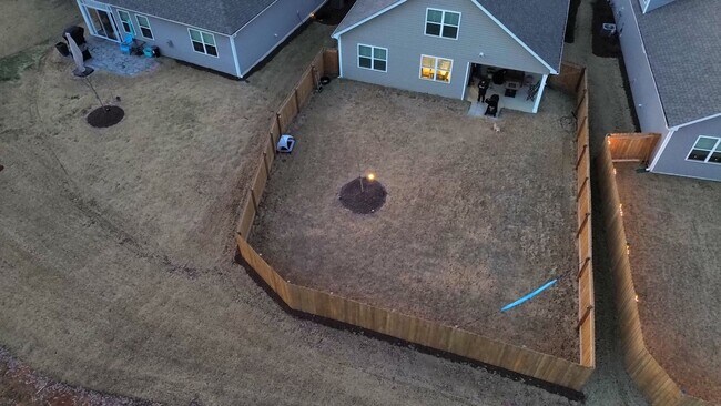 Building Photo - 3 Bedroom Single Family Home in Whitsett