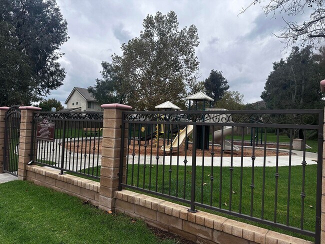 Building Photo - PEA3