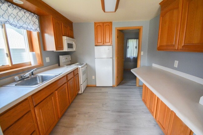 Building Photo - 1 Bed, 1 Bath Home for Rent – Near Mayo Clinic & Downtown