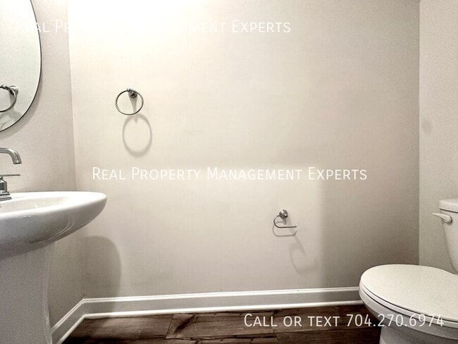 Building Photo - 3940 Shider Ln