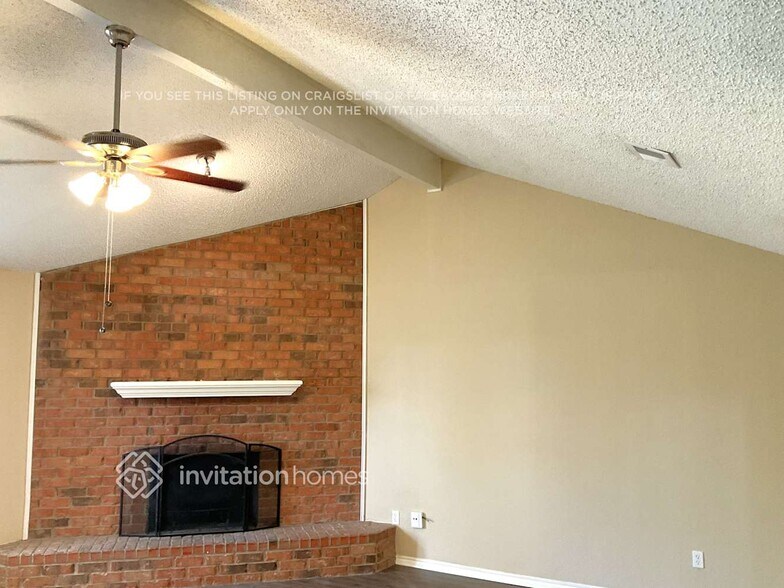 Building Photo - 1208 Brookfield Ln