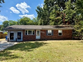 Building Photo - 1505 N Church St