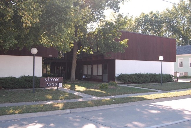 Primary Photo - Saxon Apts