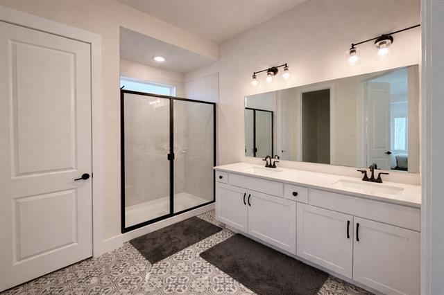 Building Photo - 7217 Ladybug Ln