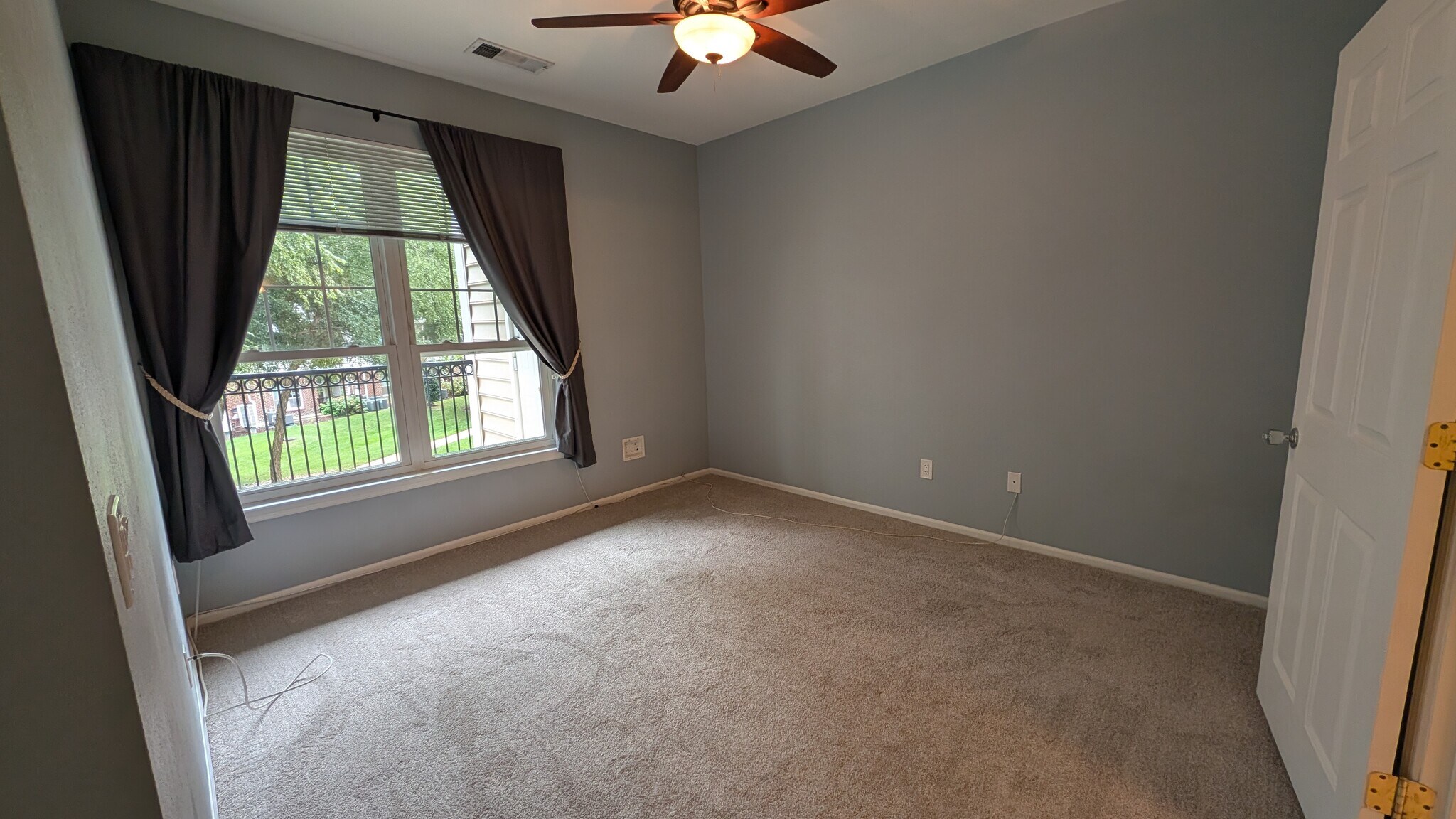 Building Photo - 1550 Spring Gate Dr