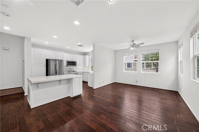 Building Photo - 2068 Owens Dr