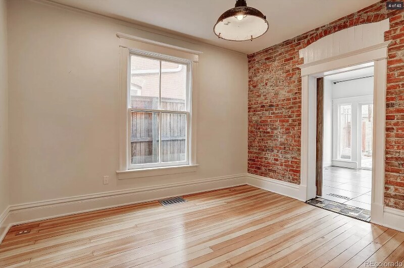 Building Photo - 2608 E 11th Ave
