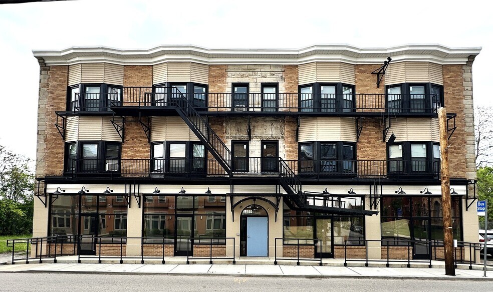 Building Photo - 525 Larimer Ave