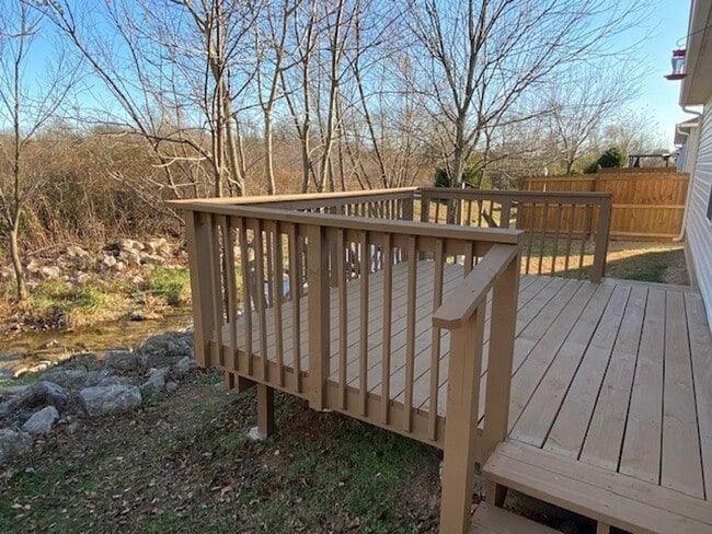 Building Photo - Super Cute Home in SW Bentonville!
