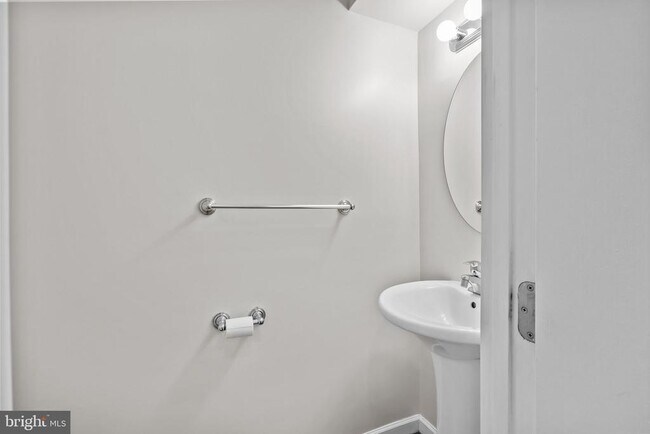 Building Photo - 778 Bobwhite Ln