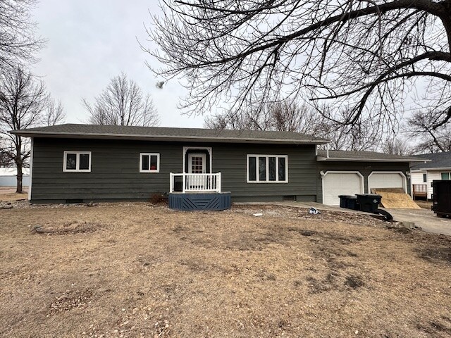 Primary Photo - 101 Ave A E