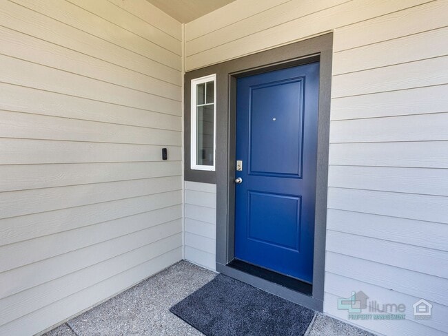 Building Photo - Spacious 4 Bedroom Home with Solar Power Near Cooper Mountain Nature Park