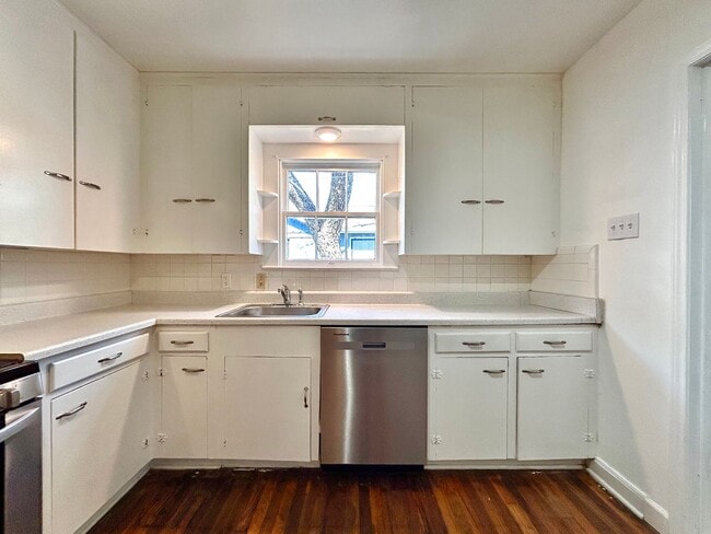 Building Photo - 5207 Shoal Creek Blvd