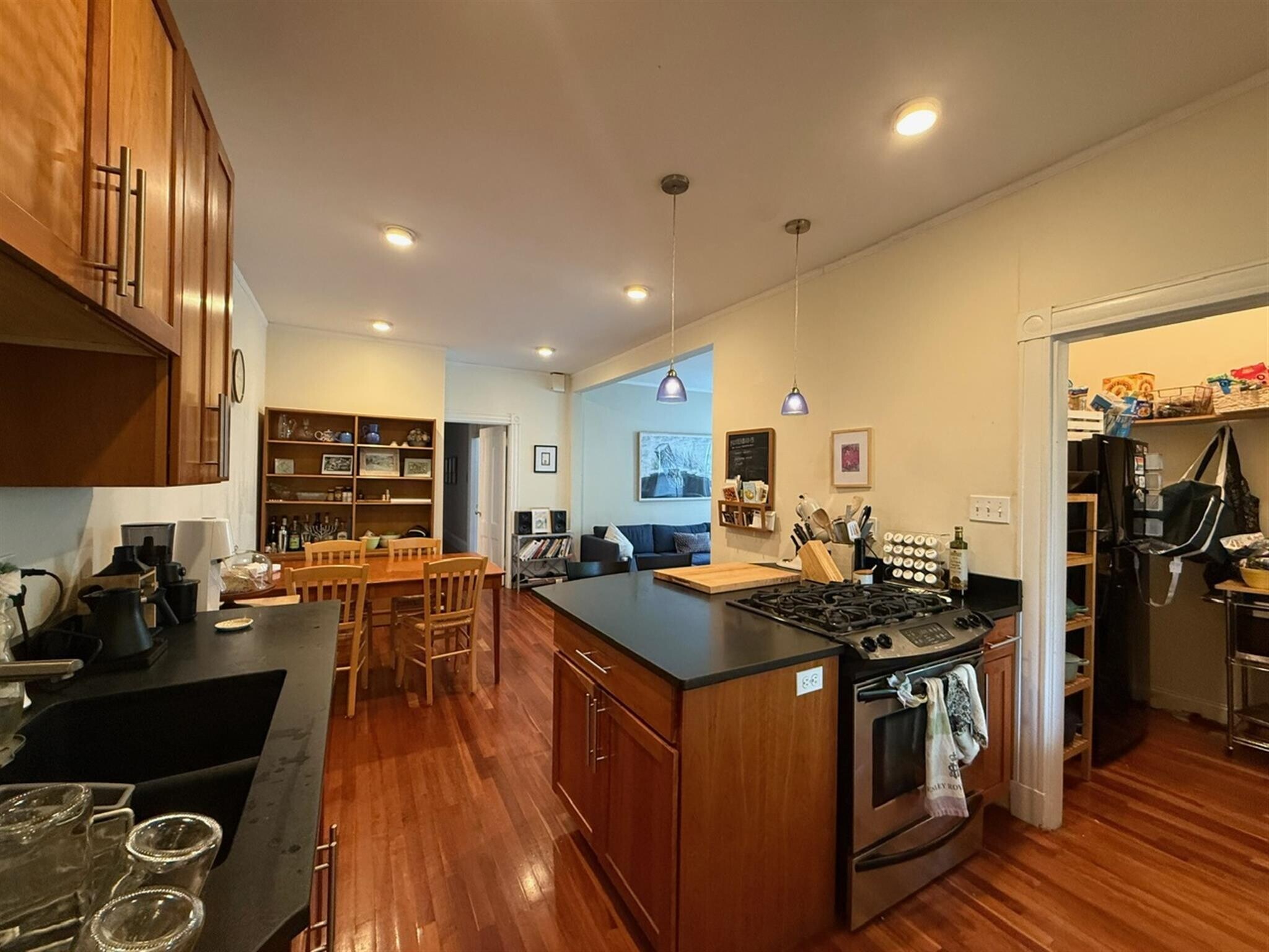Building Photo - 37 Highland Ave