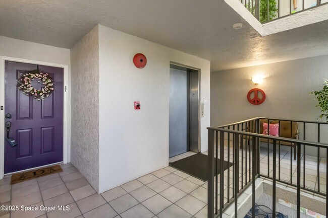 Building Photo - 215 Ballyshannon St