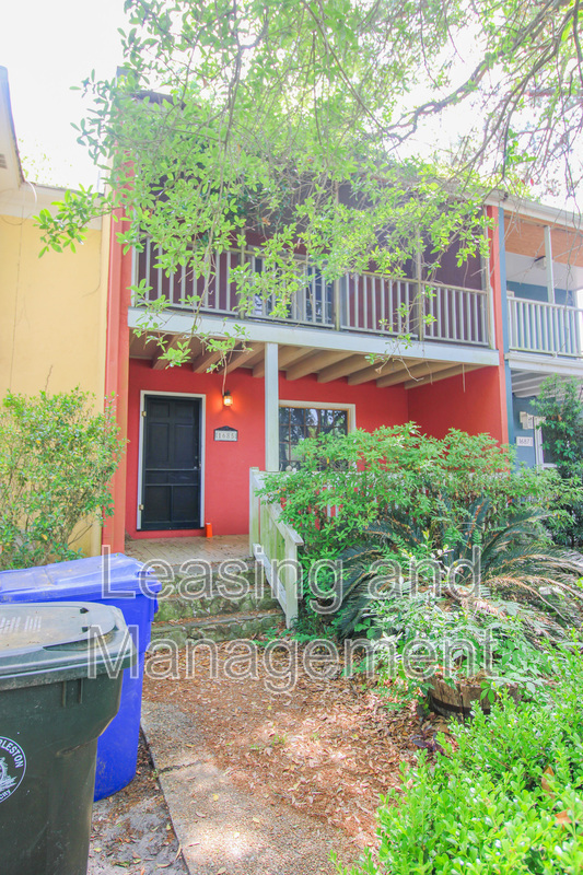 Building Photo - 1685 Pinckney Park Dr