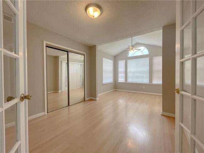 Building Photo - 1107 Sandy Ln Dr