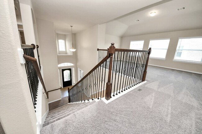 Building Photo - 21254 Lucknow Ln