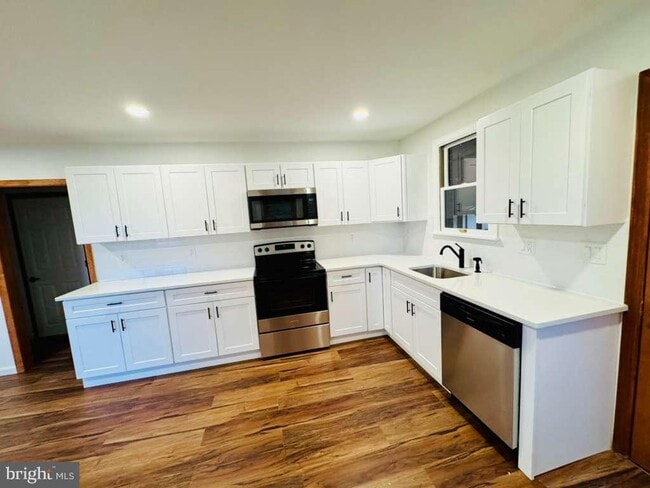 Building Photo - 305 Kresson Rd