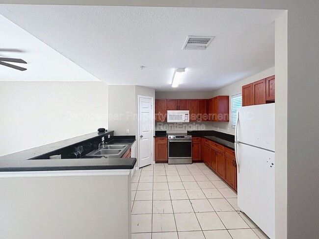 Building Photo - 6066 Gibson Ave