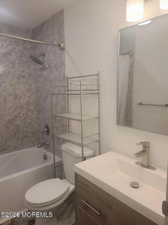 Building Photo - 219 Buckingham Ct