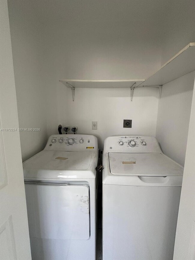 Building Photo - 1209 NE 136th Terrace