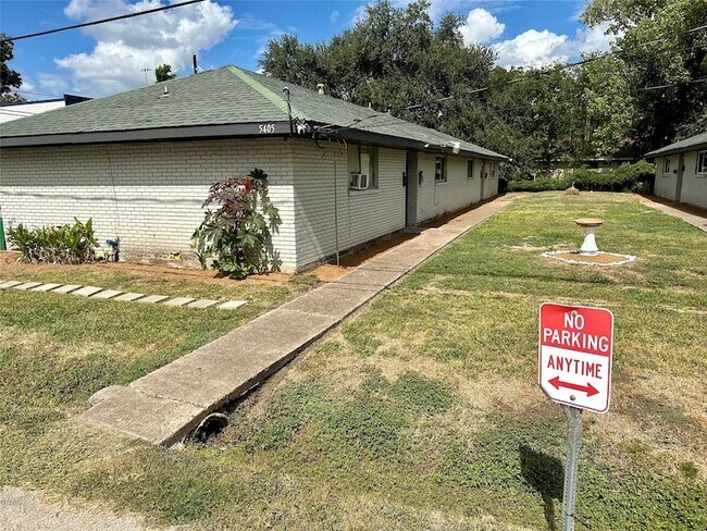 Building Photo - 5405 Suez St