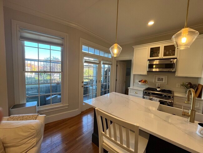 Building Photo - 21 Prospect St