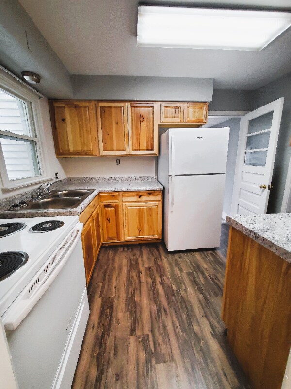 Building Photo - 425 N Blanchard St