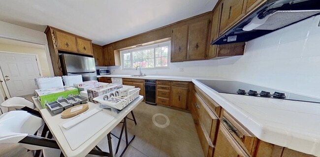 Building Photo - 22565 Norwood Dr