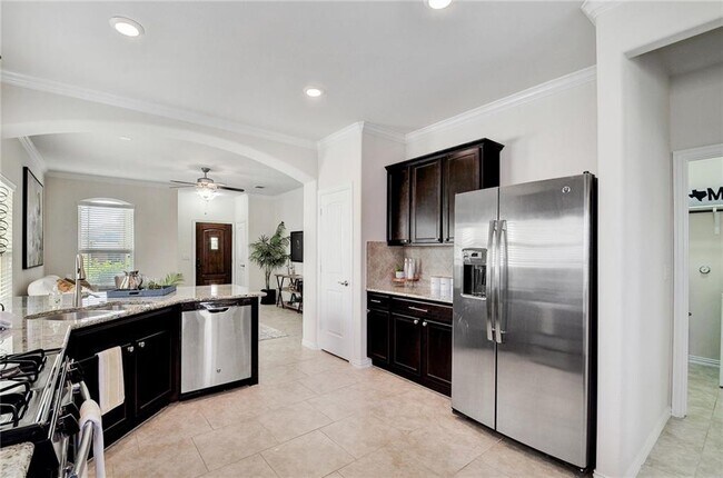 Building Photo - 6029 Mary Lewis Dr