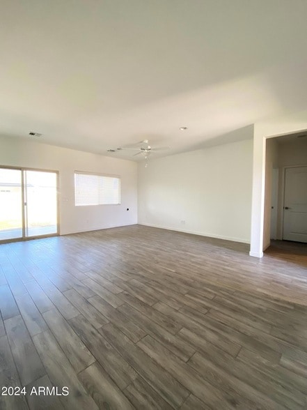 Building Photo - 12723 W Carousel Dr