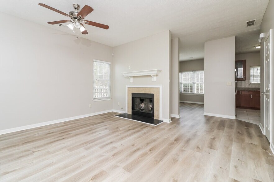 Building Photo - 2710 Park Ave