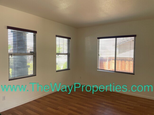 Building Photo - 15075 Bandera Way