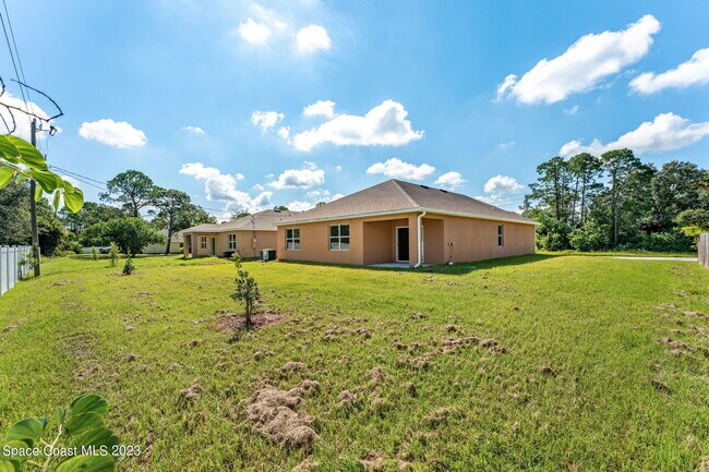 Building Photo - 2309 Jupiter Blvd SW