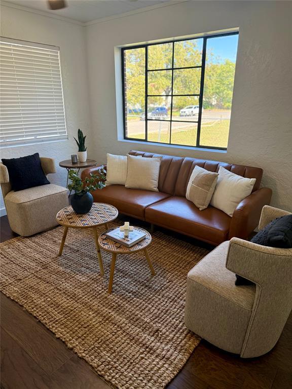 Building Photo - 5611 Joe Sayers Ave