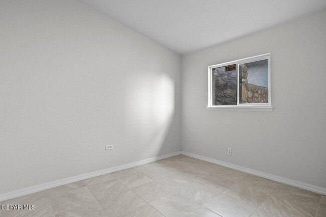 Building Photo - 2513 Red Sails Dr