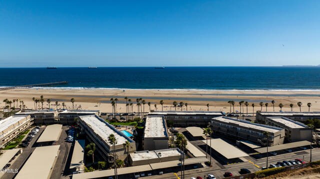 Building Photo - 304 E Surfside Dr