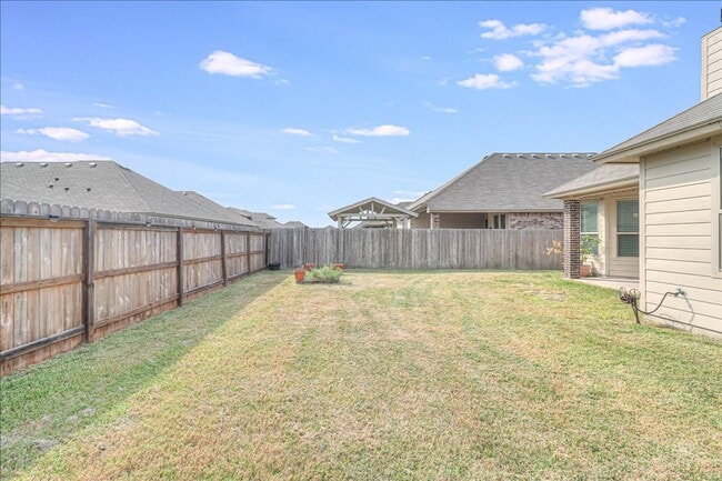 Building Photo - 8010 Calma St
