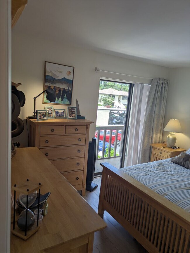 Building Photo - SEASONAL/SHORT TERM TURNKEY condo