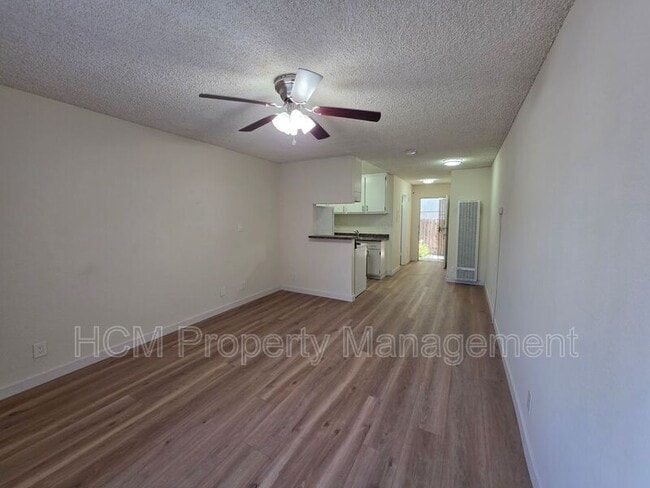 Building Photo - 9216 Van Nuys Blvd