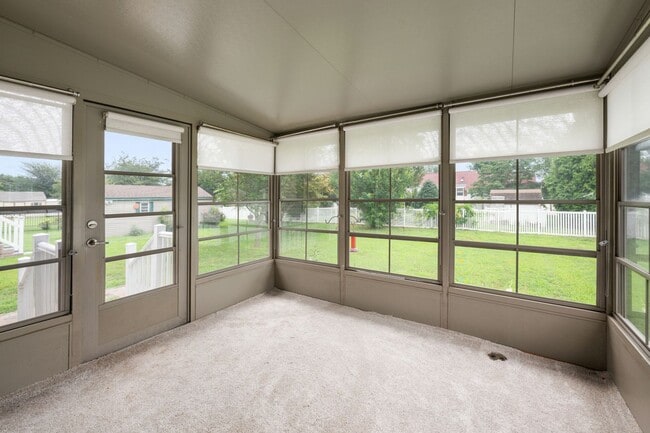 Building Photo - Milton Gem for Rent! Spacious 3BR Home, pe...