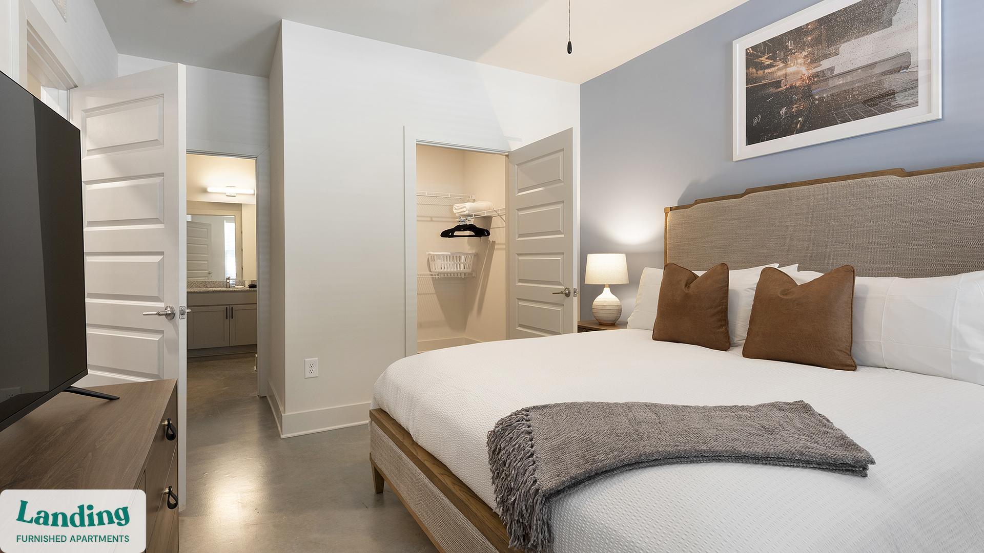 Building Photo - 404 W 26th St