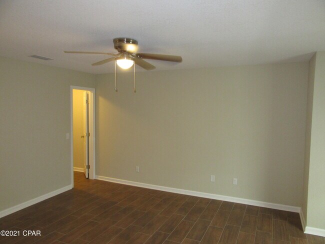 Building Photo - 7302 Rodgers Dr