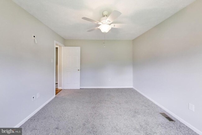 Building Photo - 8813 Francesca Dr