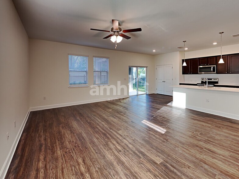 Building Photo - 29640 Passerine Ct