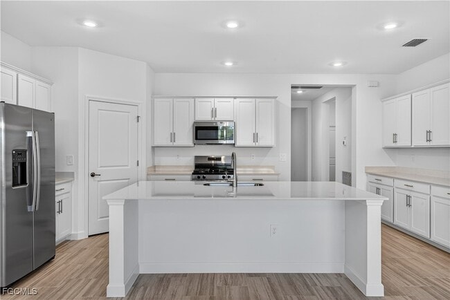 Building Photo - 15015 Bluewater Rd