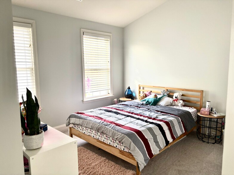 Bedroom 2 - 10017 Blake Ln