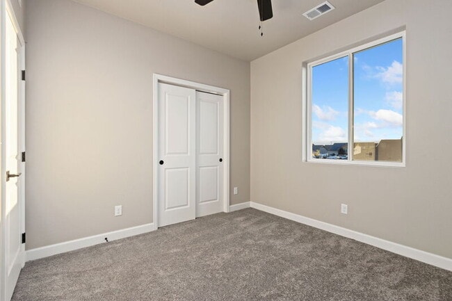 Building Photo - 7578 Little Fox Ln