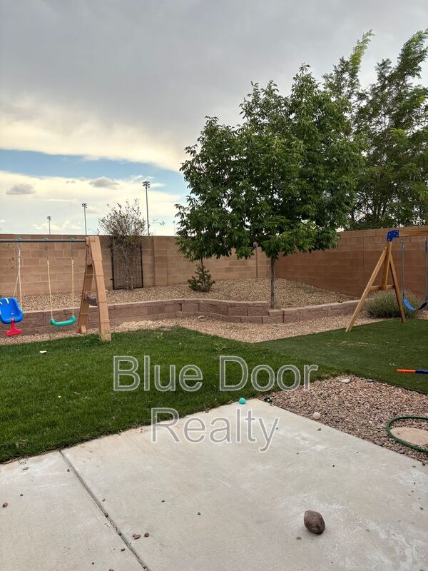 Building Photo - 7312 Valle Cantero Ln NW